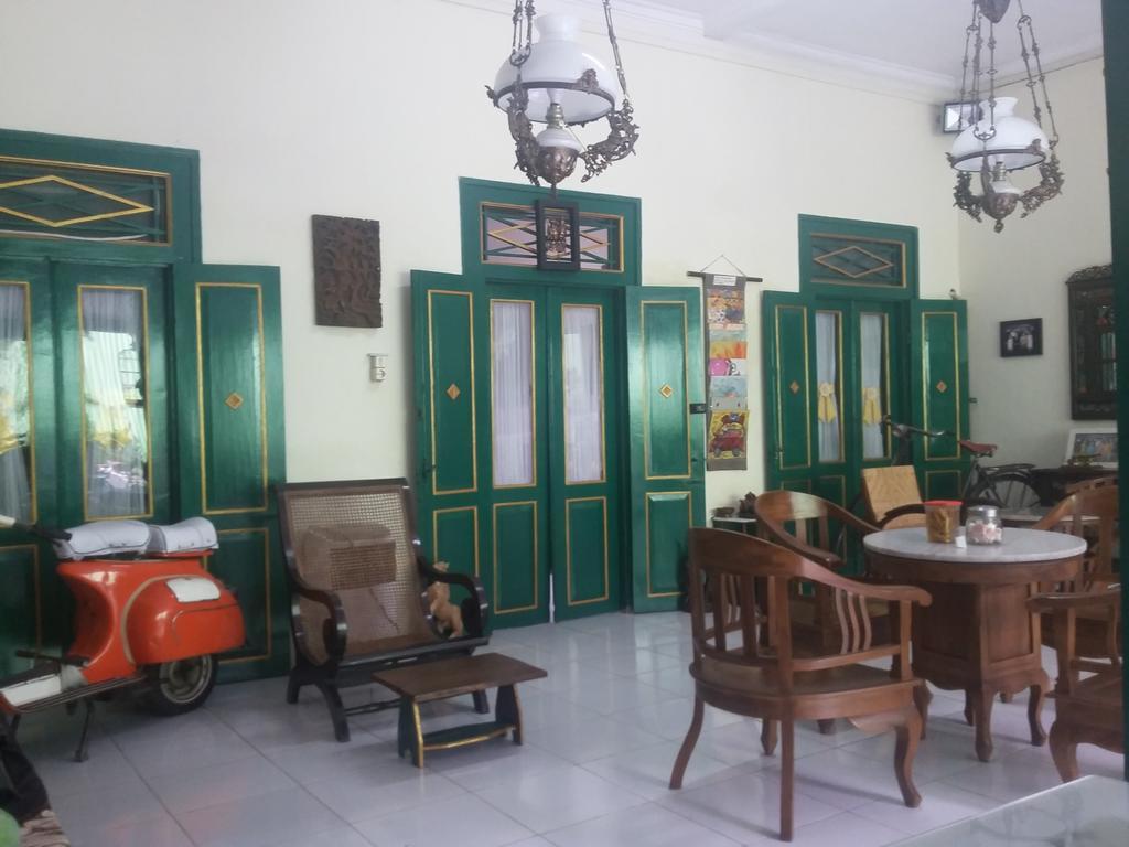 Pendopo Andari Homestay Yogyakarta Esterno foto