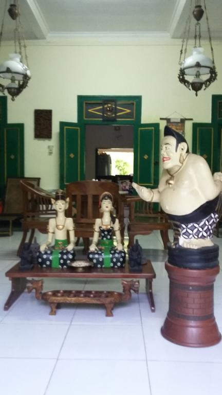 Pendopo Andari Homestay Yogyakarta Esterno foto