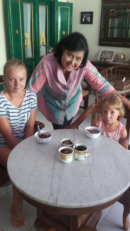 Pendopo Andari Homestay Yogyakarta Esterno foto