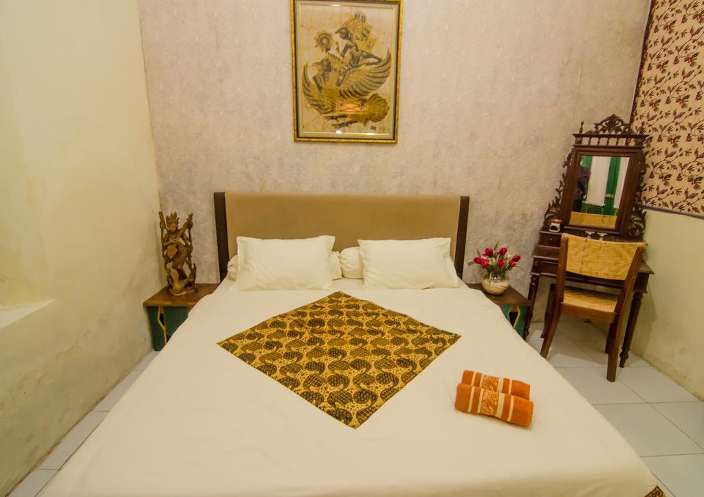 Pendopo Andari Homestay Yogyakarta Esterno foto