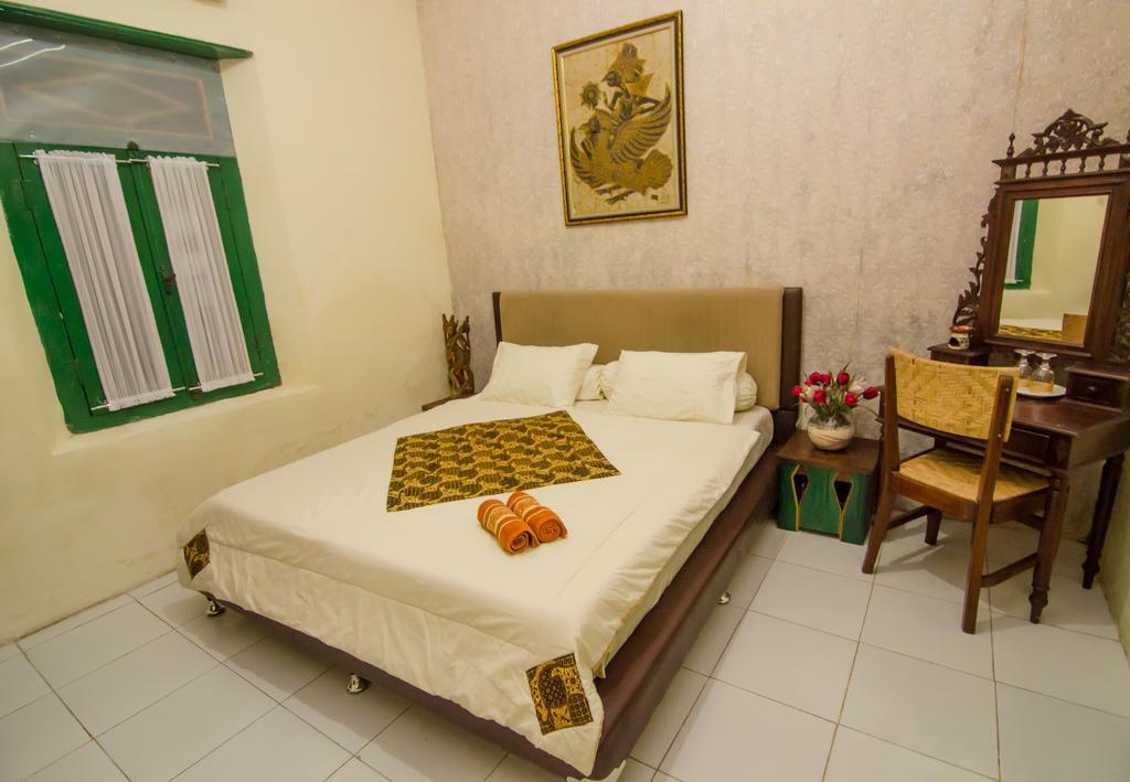 Pendopo Andari Homestay Yogyakarta Esterno foto