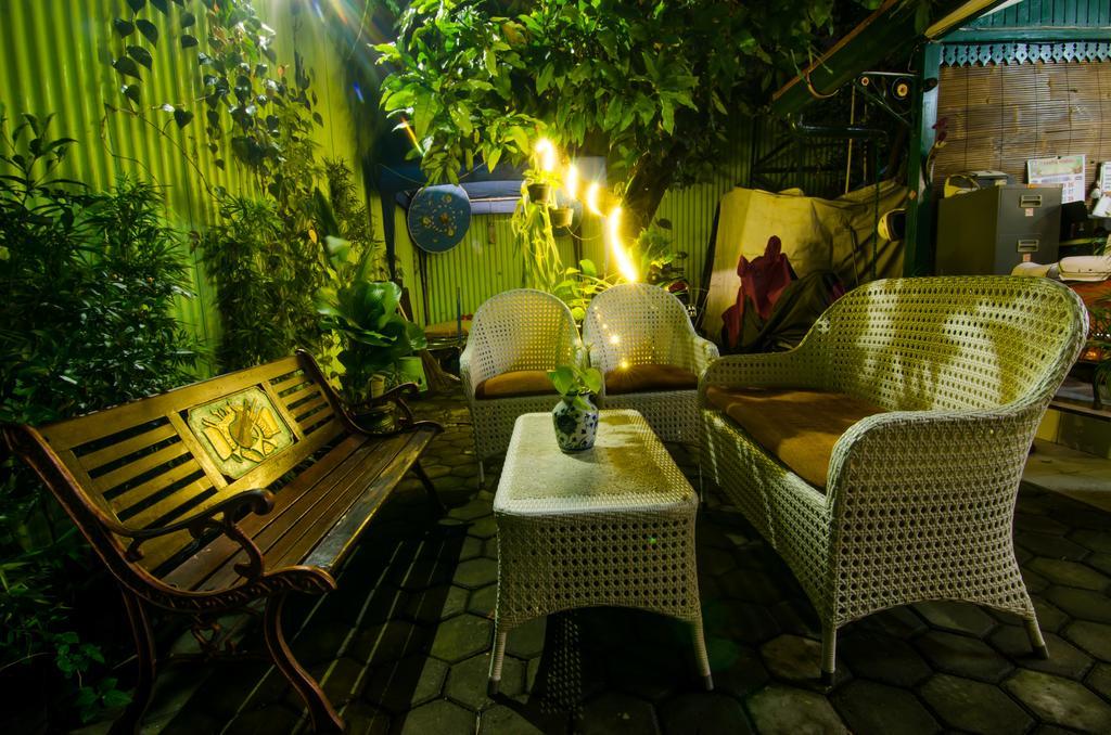 Pendopo Andari Homestay Yogyakarta Esterno foto