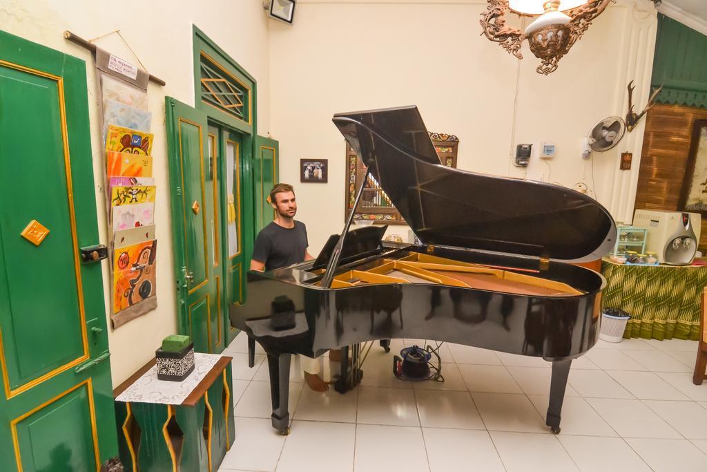 Pendopo Andari Homestay Yogyakarta Esterno foto