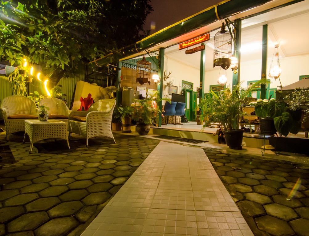 Pendopo Andari Homestay Yogyakarta Esterno foto