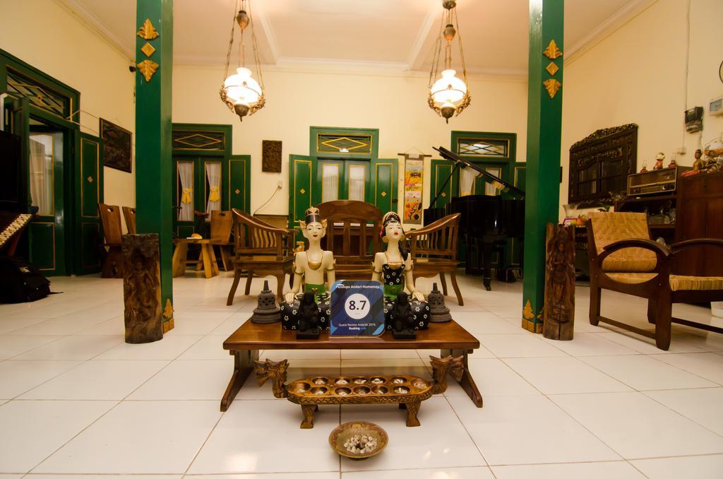 Pendopo Andari Homestay Yogyakarta Esterno foto