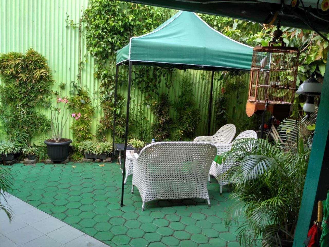 Pendopo Andari Homestay Yogyakarta Esterno foto
