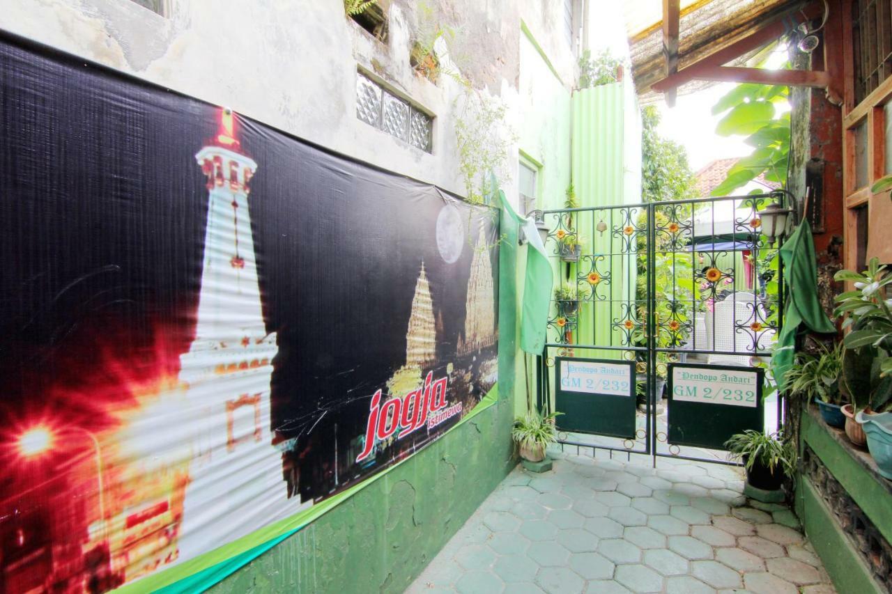 Pendopo Andari Homestay Yogyakarta Esterno foto