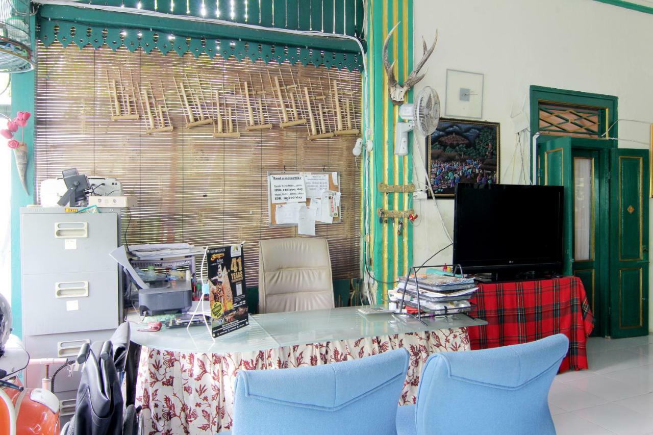 Pendopo Andari Homestay Yogyakarta Esterno foto